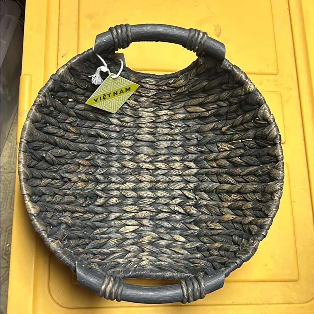 Woven fruit basket new